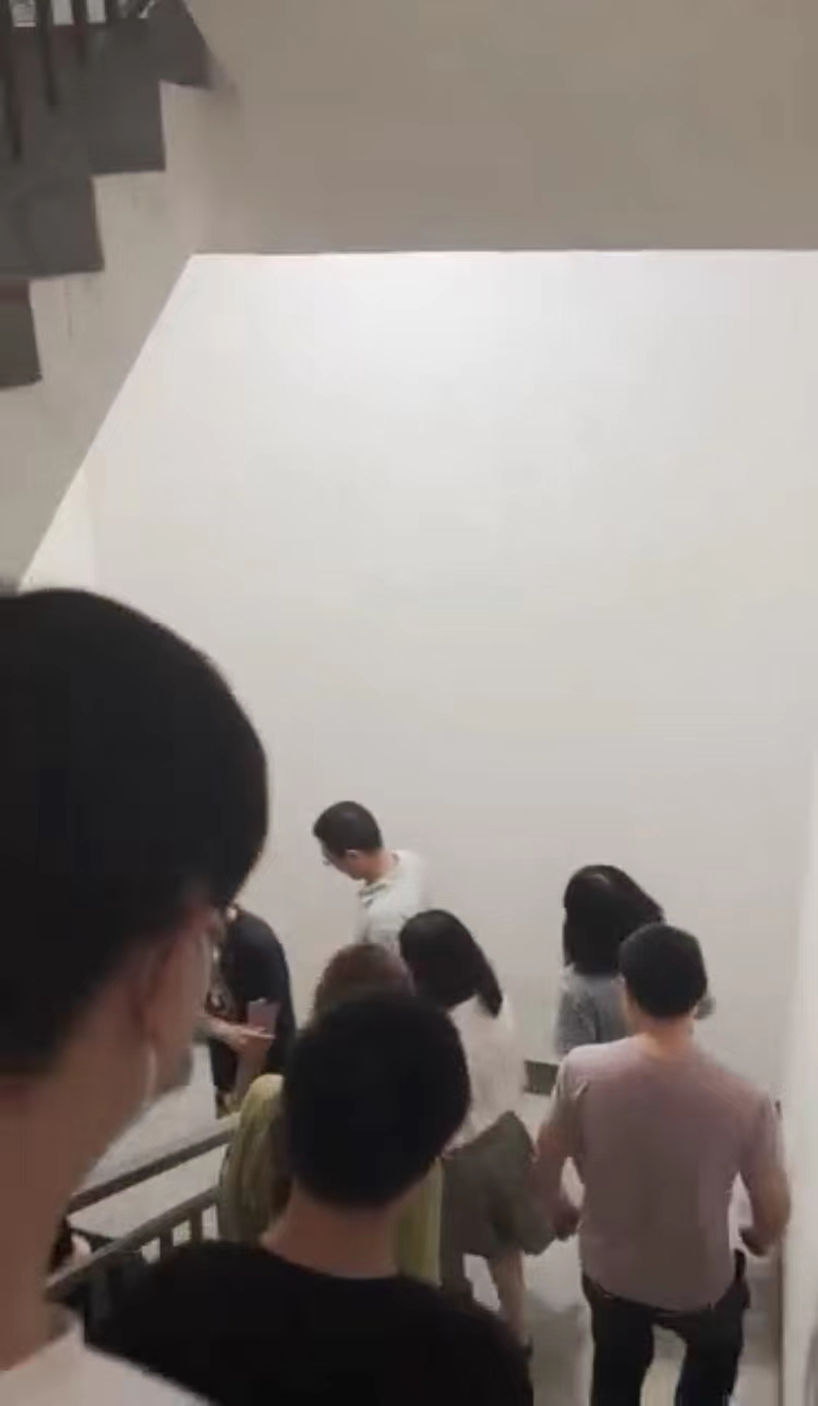 \